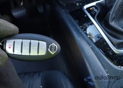 2018 Nissan Rogue Sv z USA, uszkodzony, nr VIN KNMAT2MTXJP532411